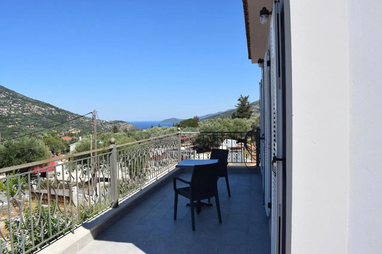 Black & White Apartments Divarata