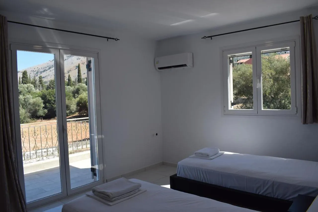 Black & White Apartments Divarata