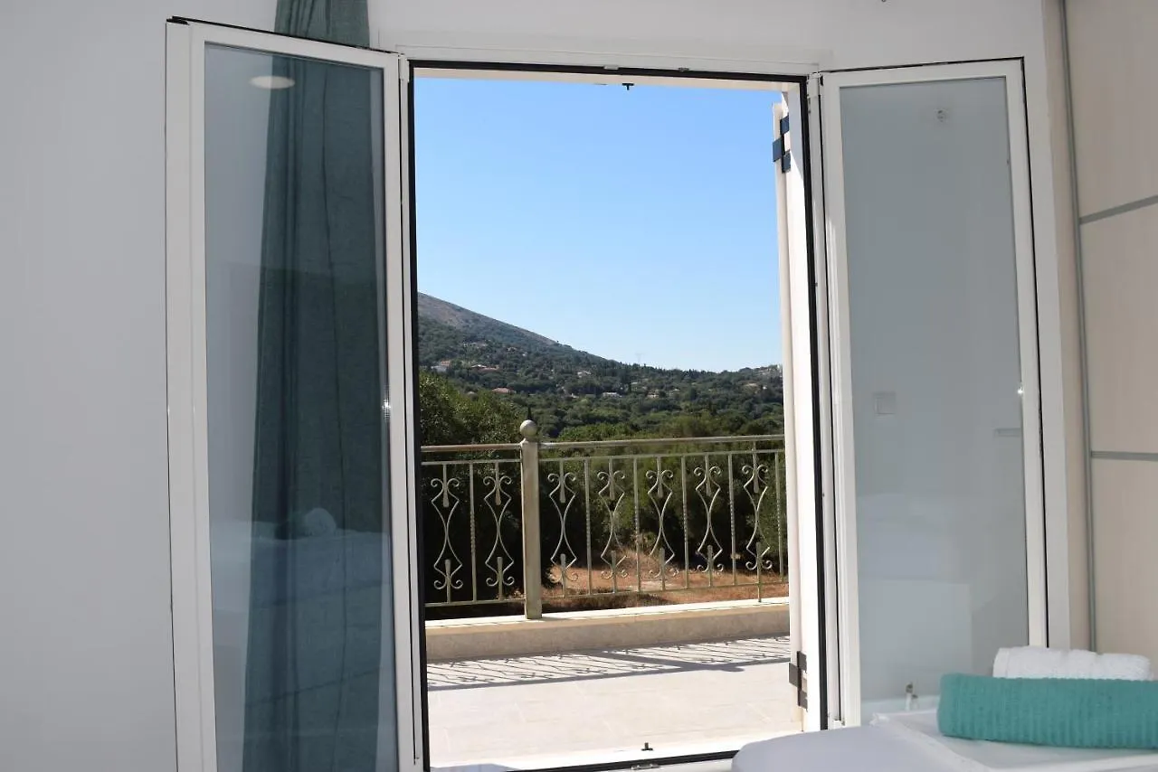 Black & White Apartments Divarata